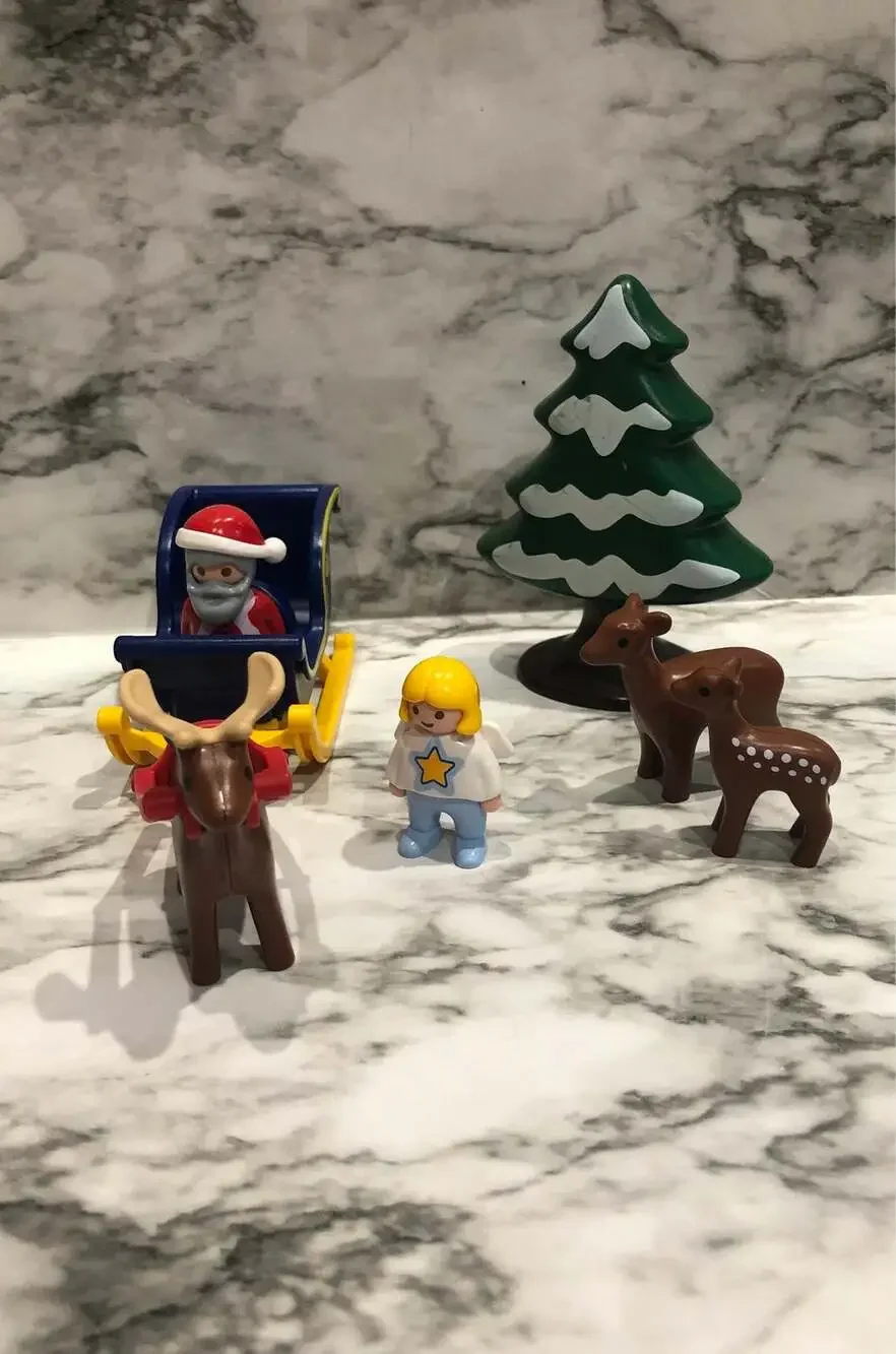 Christmas themed Playmobil